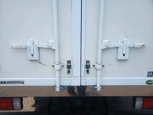 いすゞ エルフ 2RG-NMR88N(2WD)の写真12