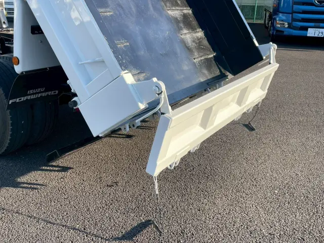 いすゞ エルフ SKG-NPR85YN(2WD)の写真15