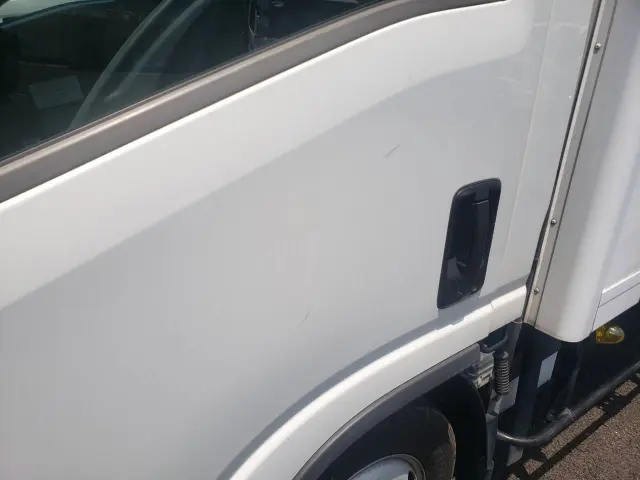 いすゞ エルフ 2RG-NMR88N(2WD)の写真16