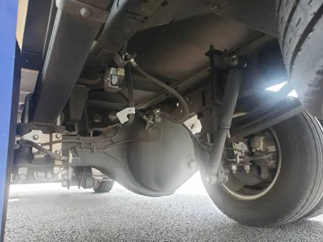 いすゞ エルフ 2RG-NMR88N(2WD)の写真23
