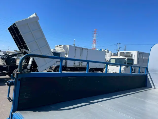 日野 デュトロ 2RG-XZU645M(2WD)の写真12