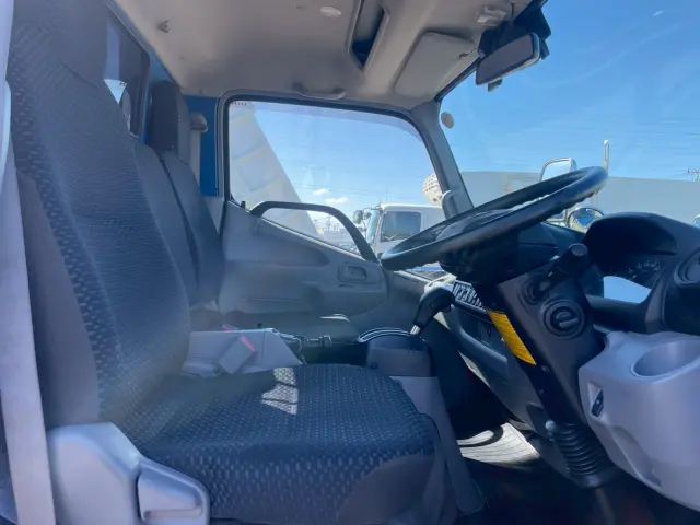 日野 デュトロ 2RG-XZU645M(2WD)の写真37