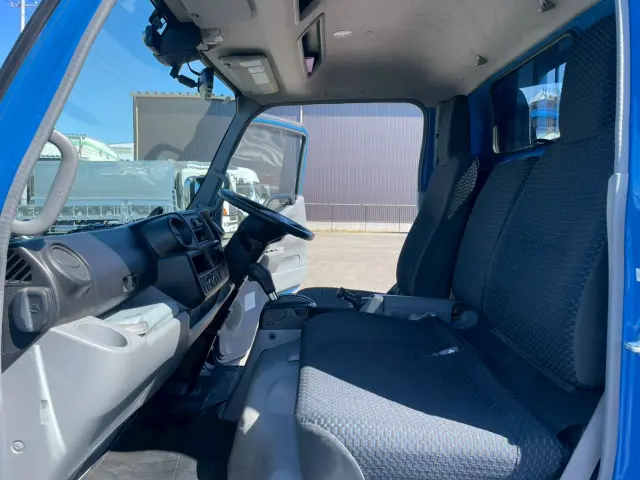 日野 デュトロ 2RG-XZU645M(2WD)の写真38