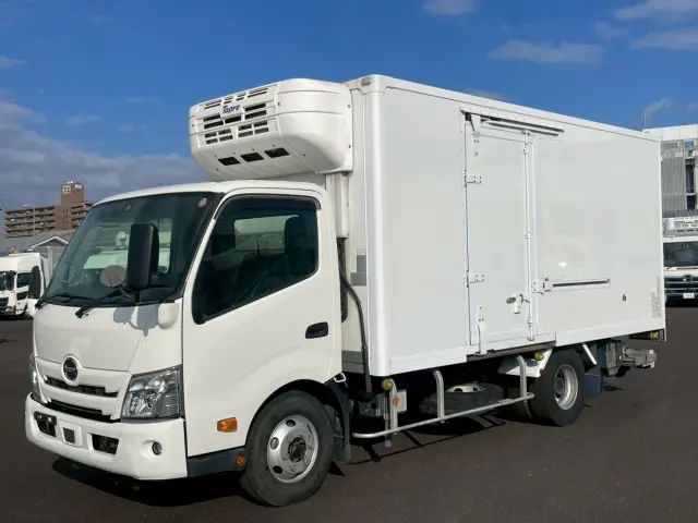 日野 デュトロ 2RG-XZU712M(2WD)の写真1