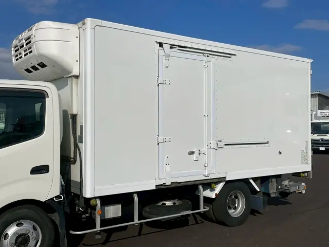 日野 デュトロ 2RG-XZU712M(2WD)の写真8