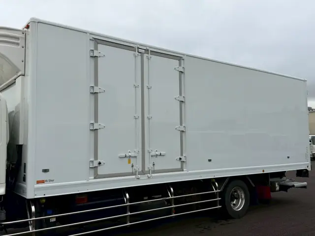 日野 レンジャー 2PG-FE2ABG(2WD)の写真7