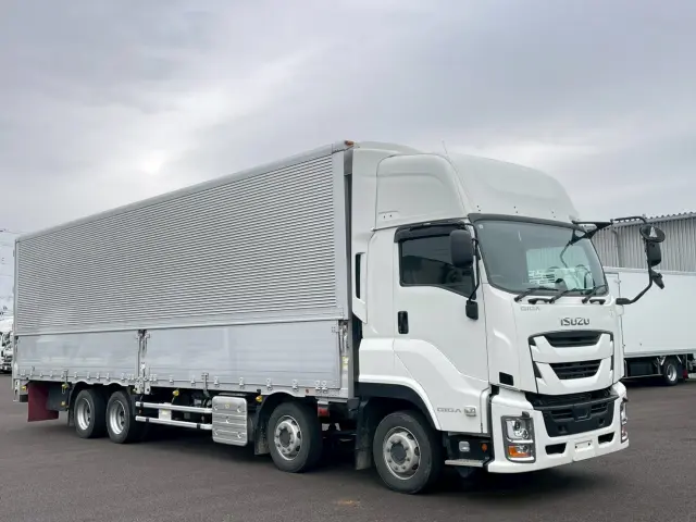 いすゞ ギガ 2PG-CYJ77D(8x4)の写真3