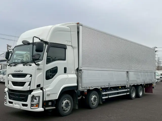いすゞ ギガ 2PG-CYJ77D(8x4)の写真7