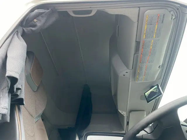 いすゞ ギガ 2PG-CYJ77D(8x4)の写真36