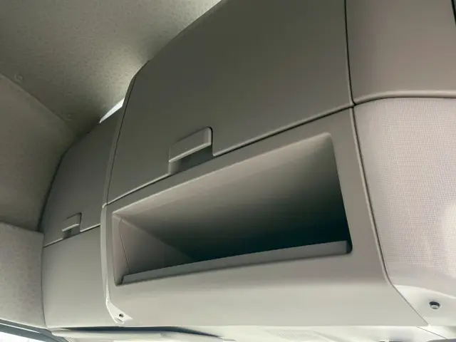 いすゞ ギガ 2PG-CYJ77D(8x4)の写真37