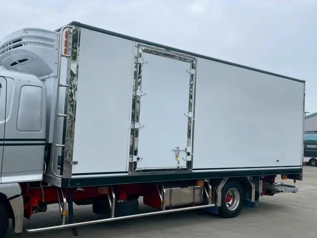 日野 レンジャー 2KG-FD2ABG(2WD)の写真7