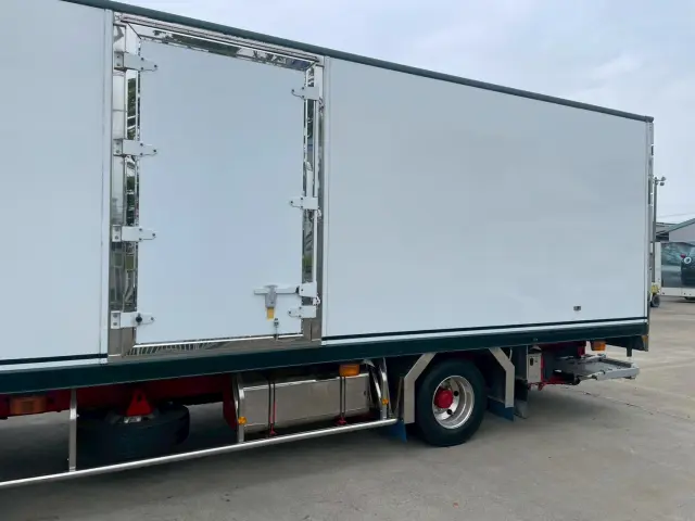 日野 レンジャー 2KG-FD2ABG(2WD)の写真8