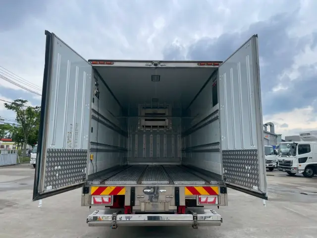 日野 レンジャー 2KG-FD2ABG(2WD)の写真10