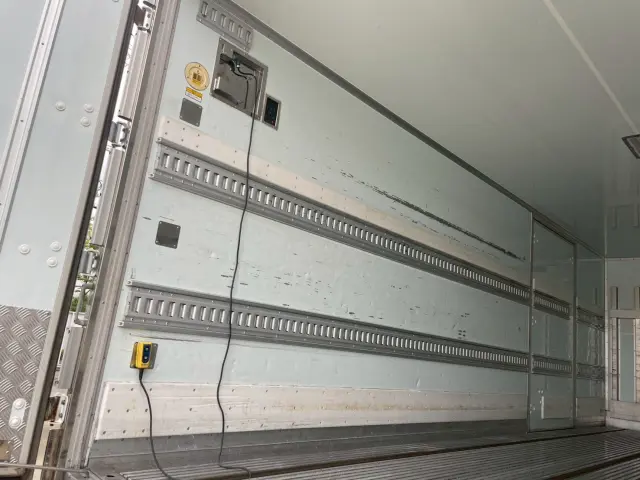 日野 レンジャー 2KG-FD2ABG(2WD)の写真11