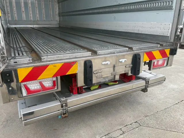 日野 レンジャー 2KG-FD2ABG(2WD)の写真16