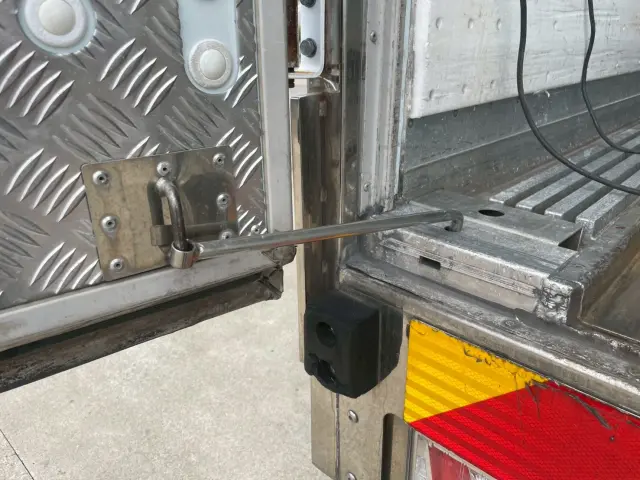 日野 レンジャー 2KG-FD2ABG(2WD)の写真18