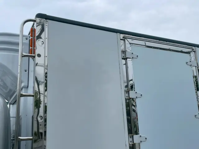 日野 レンジャー 2KG-FD2ABG(2WD)の写真23