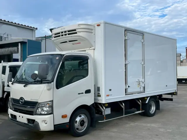 日野 デュトロ TKG-XZU710M(2WD)の写真1