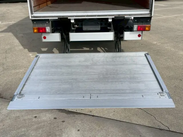 日野 デュトロ 2RG-XZU712M(2WD)の写真15
