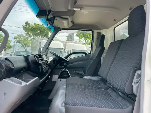 日野 デュトロ 2RG-XZU712M(2WD)の写真27