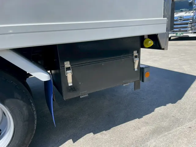 いすゞ エルフ 2PG-NPR88AN(2WD)の写真17