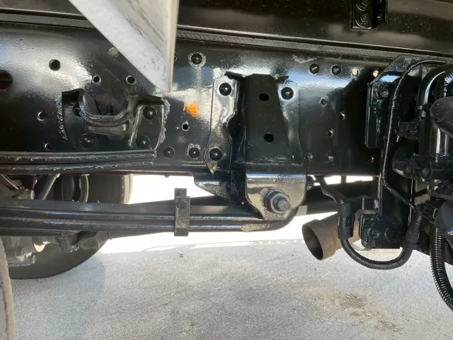 いすゞ エルフ 2PG-NPR88AN(2WD)の写真24