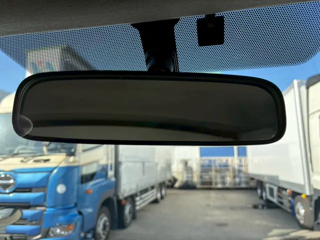 トヨタ ハイエースバン QDF-GDH206V(4WD)の写真24