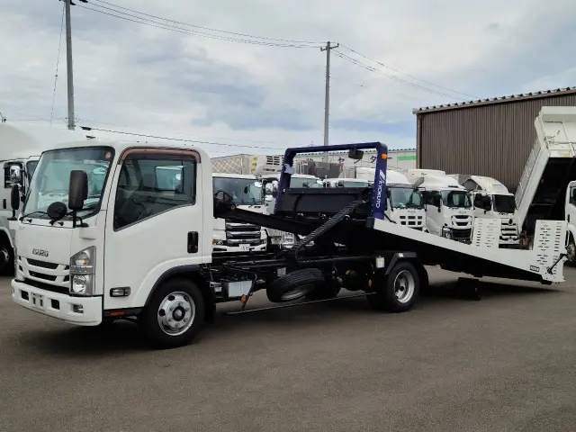 いすゞ エルフ 2RG-NPR88AN(2WD)の写真8