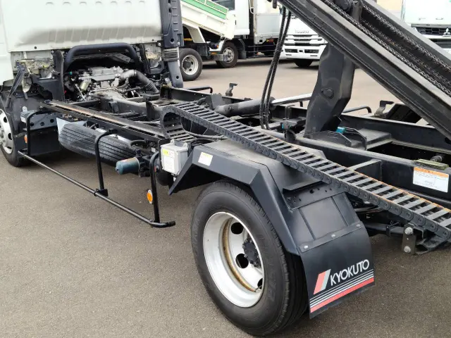 いすゞ エルフ 2RG-NPR88AN(2WD)の写真22
