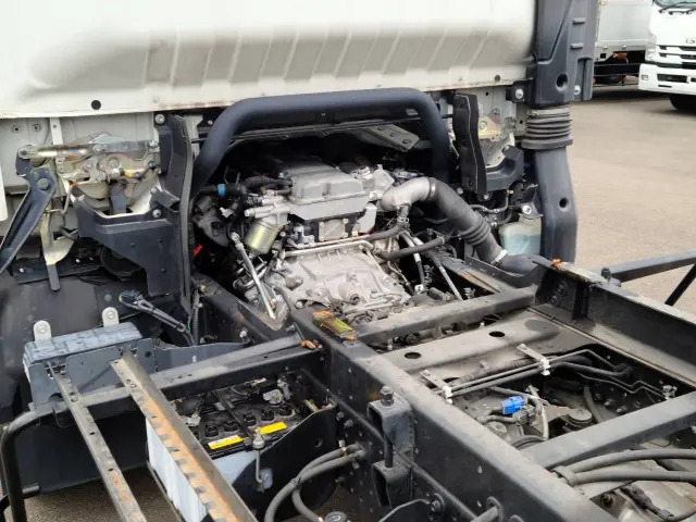 いすゞ エルフ 2RG-NPR88AN(2WD)の写真29