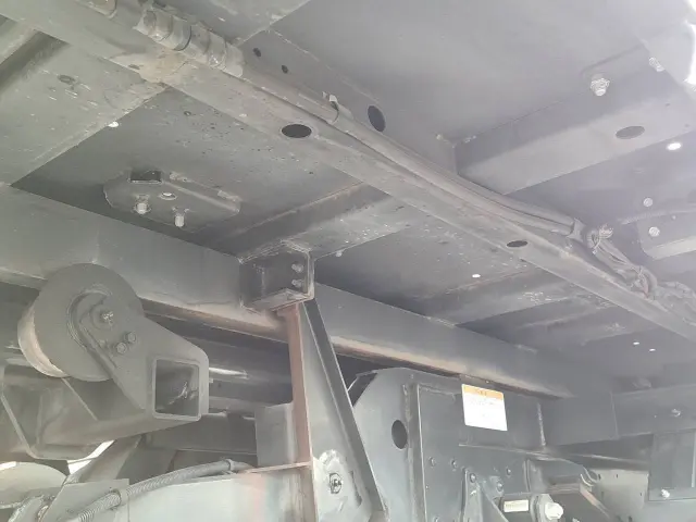 いすゞ エルフ 2RG-NPR88AN(2WD)の写真38