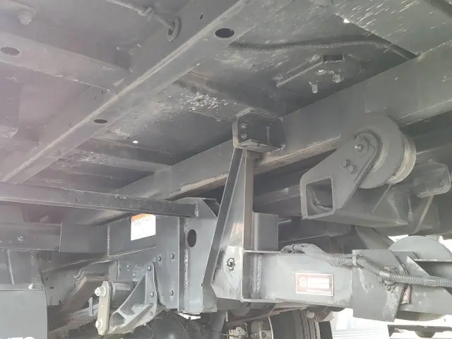 いすゞ エルフ 2RG-NPR88AN(2WD)の写真39