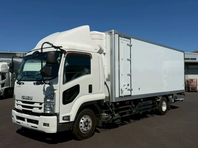 いすゞ フォワード 2PG-FSR90T2(2WD)の写真1