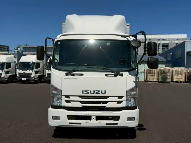 いすゞ フォワード 2PG-FSR90T2(2WD)の写真2