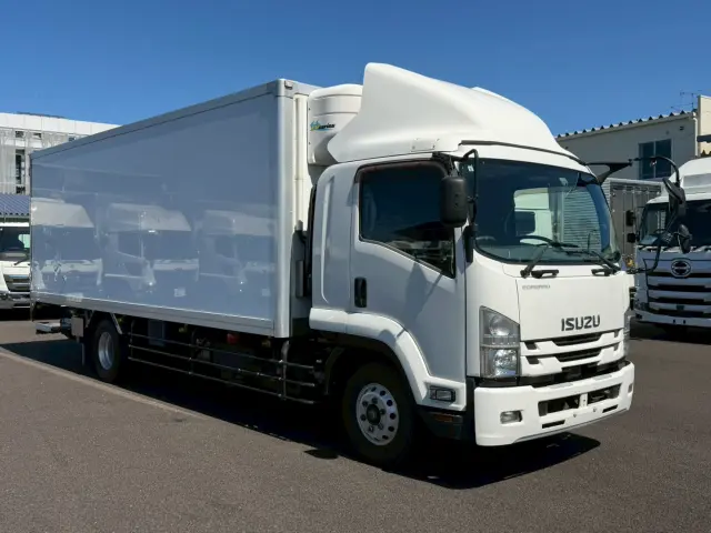 いすゞ フォワード 2PG-FSR90T2(2WD)の写真3