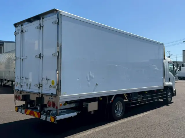 いすゞ フォワード 2PG-FSR90T2(2WD)の写真4
