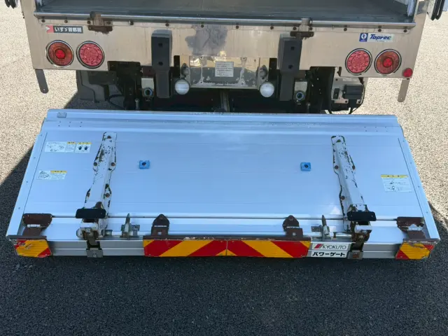 いすゞ フォワード 2PG-FSR90T2(2WD)の写真19