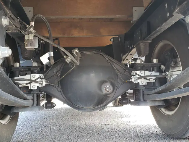 いすゞ エルフ 2RG-NJR88A(2WD)の写真27