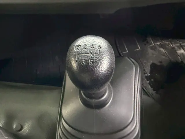 日野 デュトロ 2RG-XZU712M(2WD)の写真46