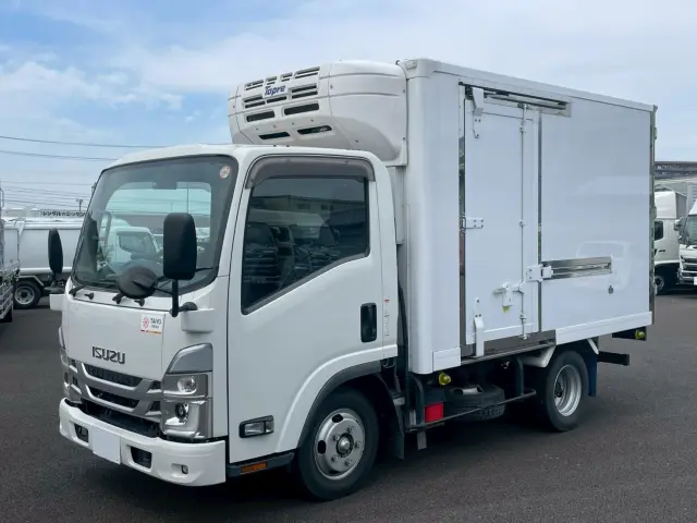 いすゞ エルフ 2RG-NLR88AN(2WD)の写真1