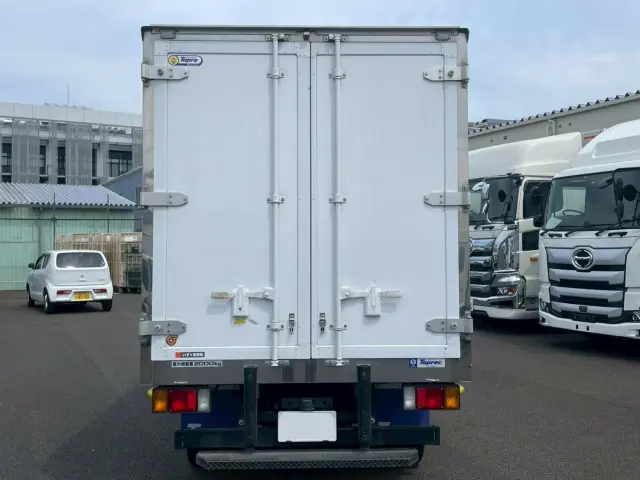 いすゞ エルフ 2RG-NLR88AN(2WD)の写真5