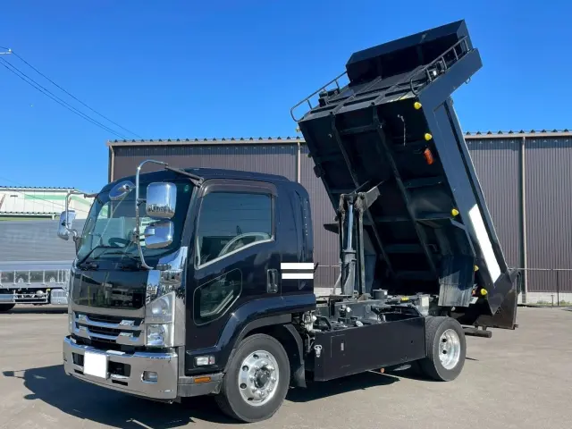 いすゞ フォワード 2RG-FTR90U2(2WD)の写真1