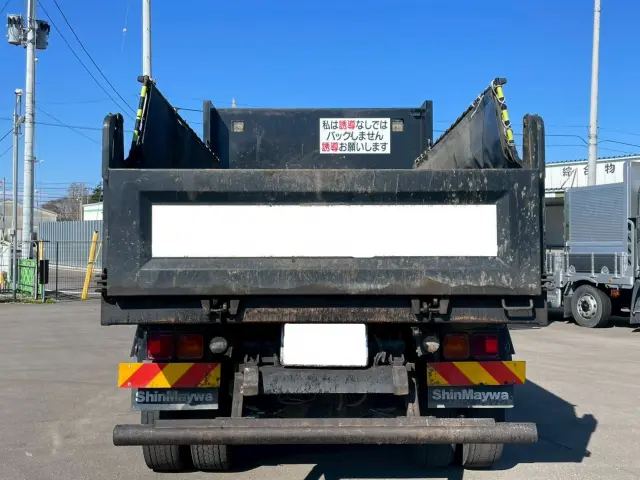 いすゞ フォワード 2RG-FTR90U2(2WD)の写真5