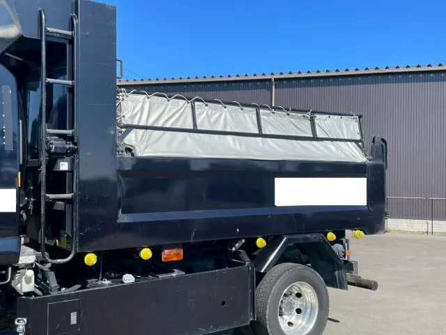 いすゞ フォワード 2RG-FTR90U2(2WD)の写真8