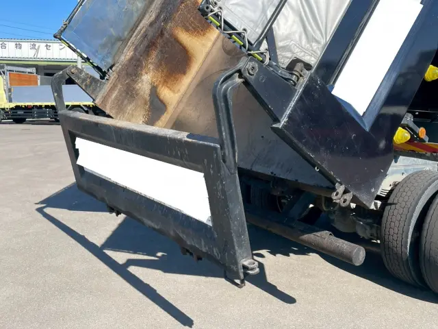 いすゞ フォワード 2RG-FTR90U2(2WD)の写真12