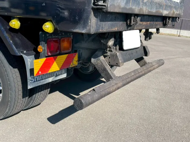 いすゞ フォワード 2RG-FTR90U2(2WD)の写真19