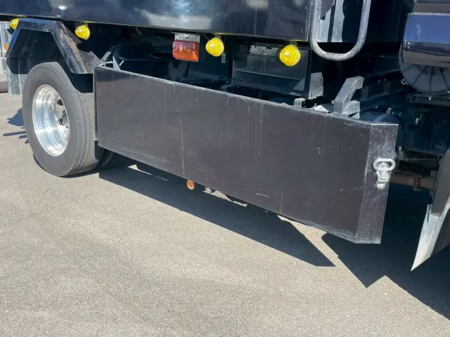 いすゞ フォワード 2RG-FTR90U2(2WD)の写真21