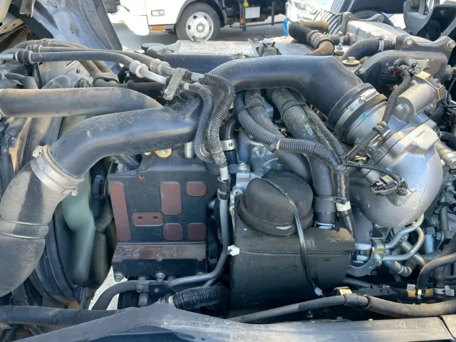 いすゞ フォワード 2RG-FTR90U2(2WD)の写真28