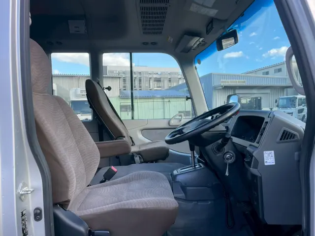 日野 リエッセⅡ SDG-XZB70M(2WD)の写真21