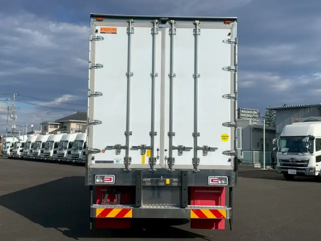 日野 プロフィア 2DG-FR1AHC(2WD)の写真5